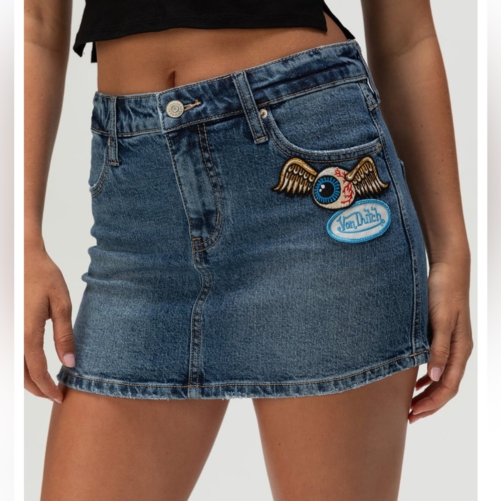 Von Dutch Flying Eyeball Y2K Denim Mini Skirt Low Rise Micro Mini Size 27 NWT